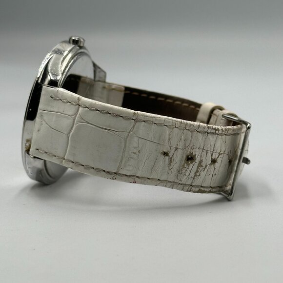 Guess Watch Women Silver Tone Heart Dial White Leather Band New Battery 9.5 Inch - Picture 9 of 13